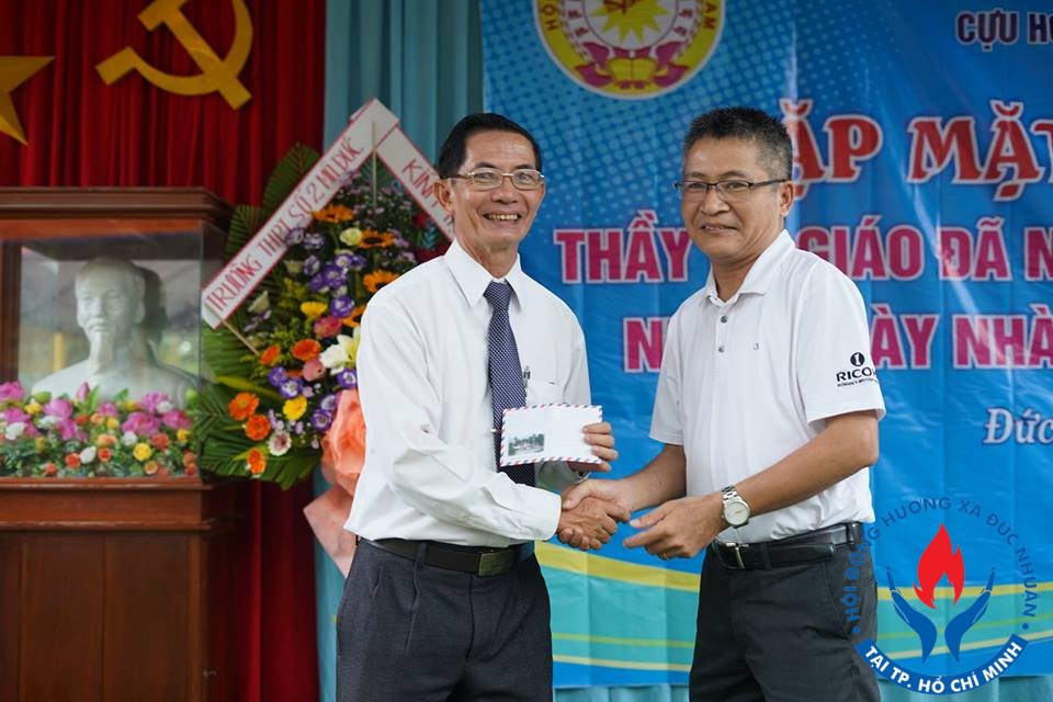 Hình ảnh gặp gở cựu giáo chức Đức Nhuận nhân ngày Nhà Giáo Việt Nam.